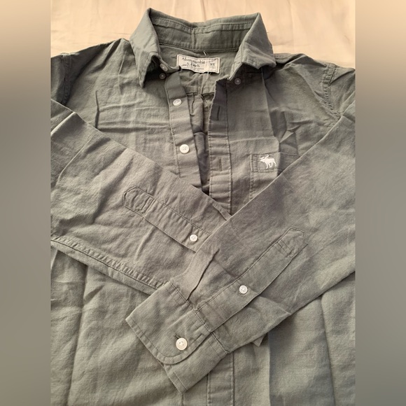 Men's olive green Long-Sleeve Dress Shirt - Picture 3 of 4